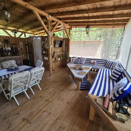 Къмпинг каравана Coco Bongo