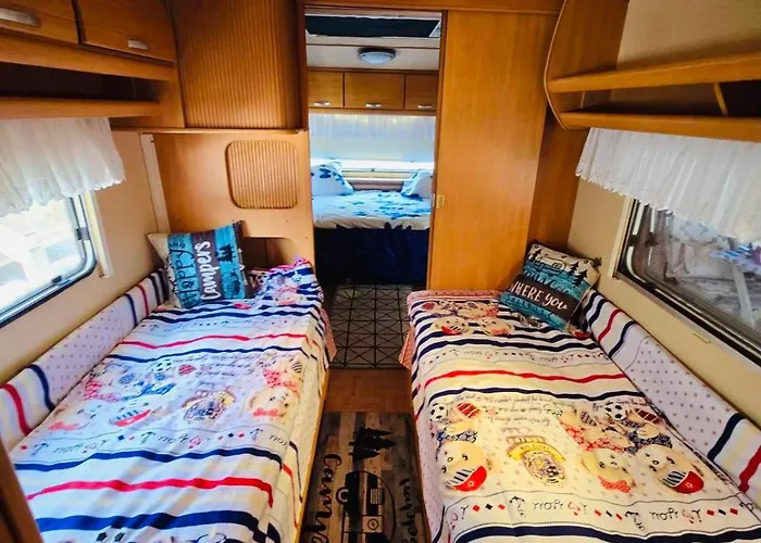 каравана Coco Bongo Къмпинг *