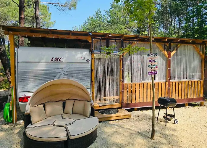 Parque de Campismo каравана Coco Bongo *